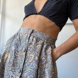 Vintage paisley midi skirt! 🧚